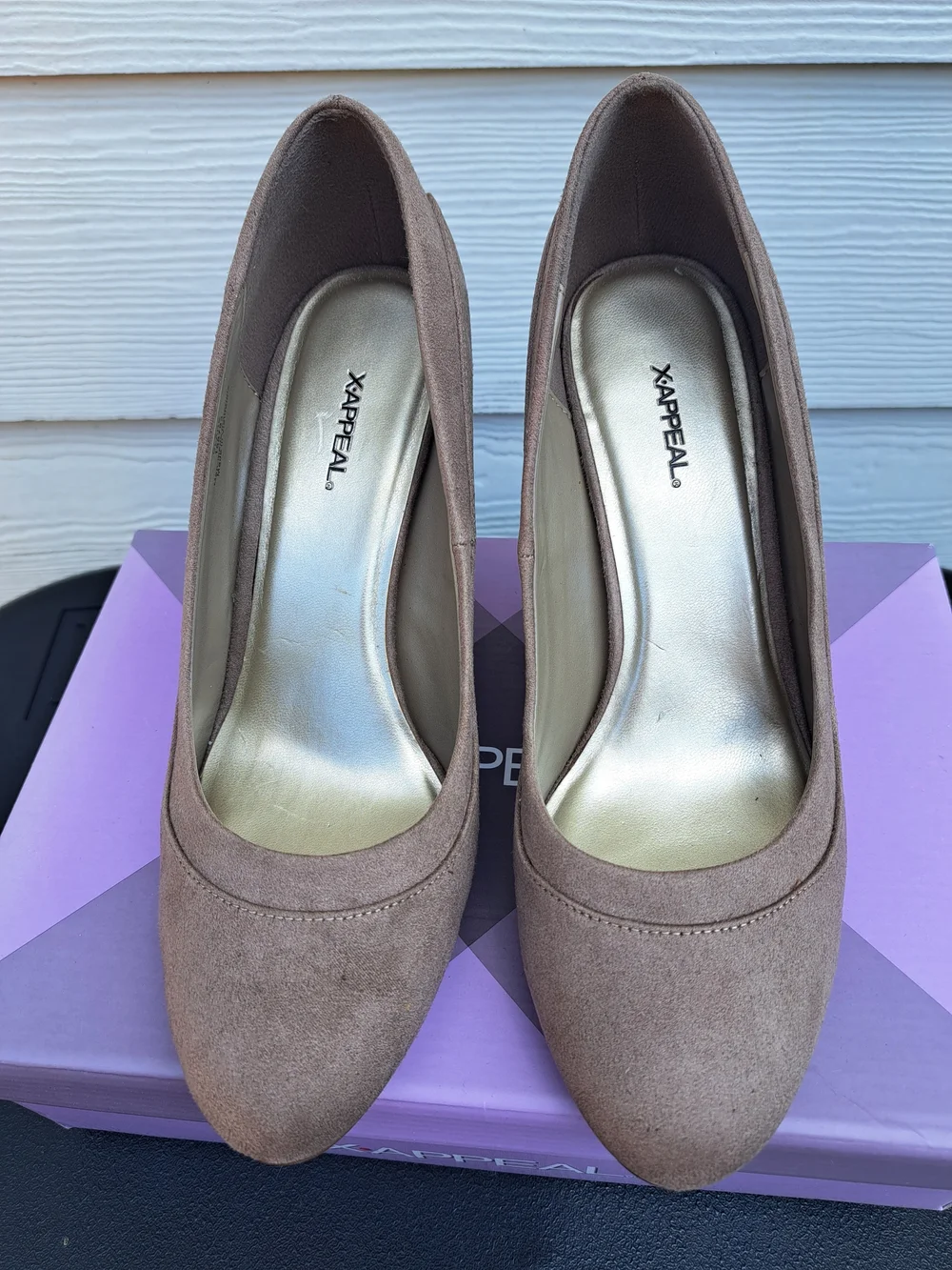 X-Appeal Women's Taupe Suede Classic Pumps